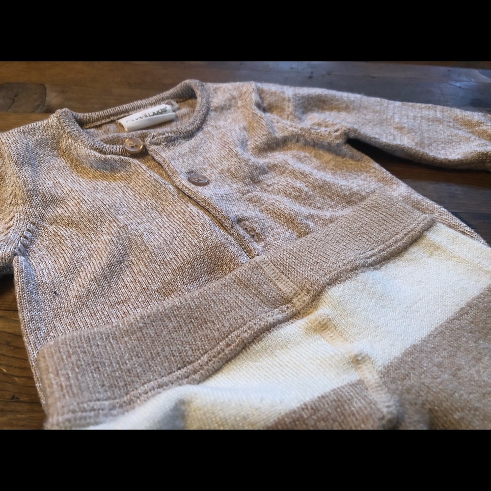 SUPER SOFT OUTFIT! - Picture 3 of 3